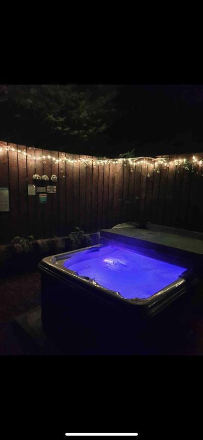 Bankhead Accommodation With Hot Tub In Aberdeenshire Gamrie 外观 照片