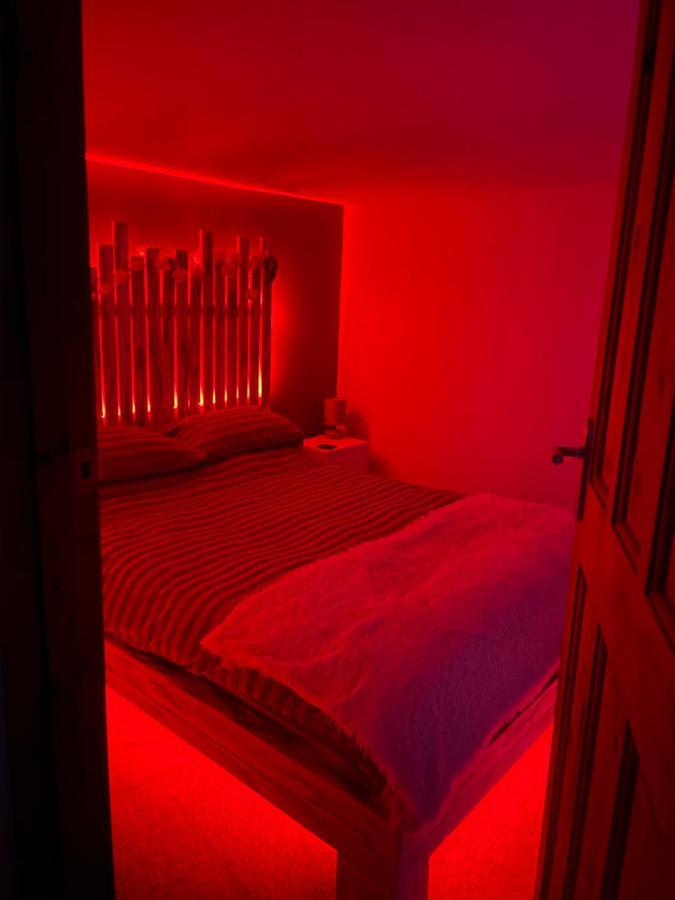 Bankhead Accommodation With Hot Tub In Aberdeenshire Gamrie 外观 照片