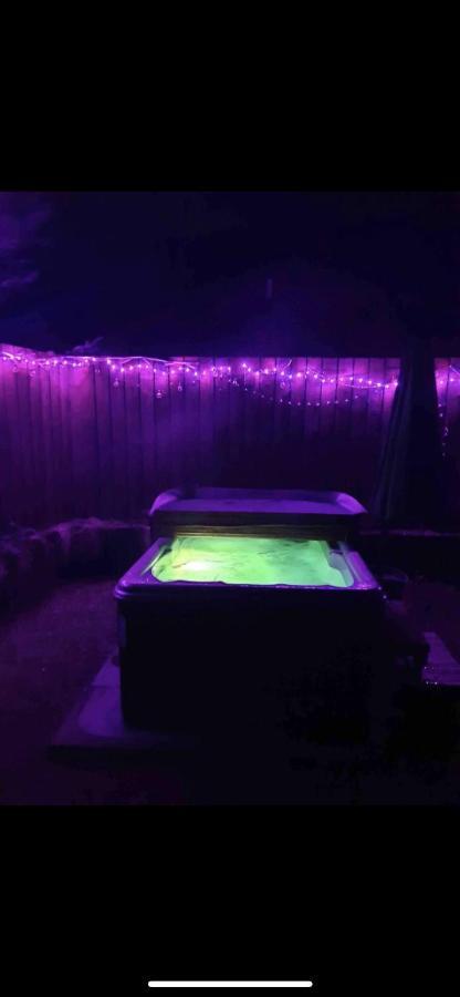 Bankhead Accommodation With Hot Tub In Aberdeenshire Gamrie 外观 照片
